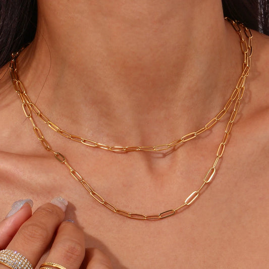 Colar Aurora – Elegância Radiante em Aço Inoxidável Banhado a Ouro 18K