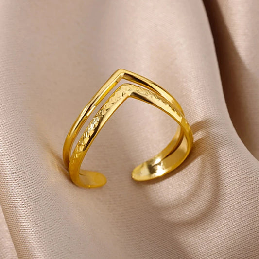 Anel Luna – Inspiração Celestial com Elegância Única